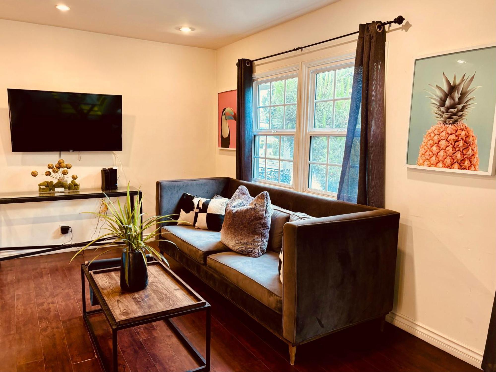 Gorgeous 2Bed In Century City Los Angeles Bagian luar foto