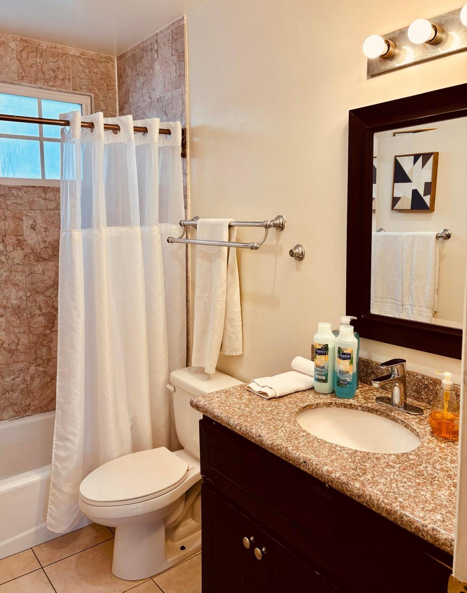 Gorgeous 2Bed In Century City Los Angeles Bagian luar foto